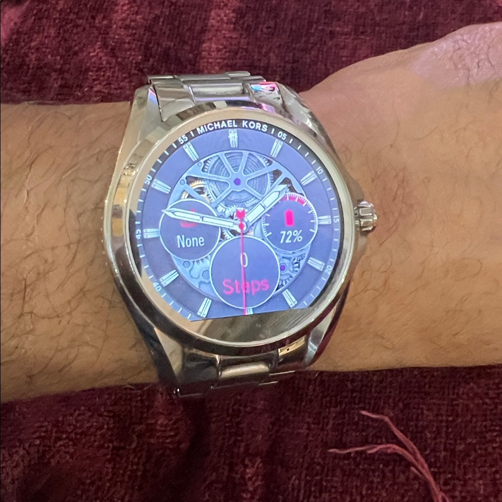 Michael Kors Metallic Smartwatch - Picture 3 of 3